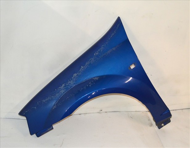 Błotnik przedni lewy 6001549971 RENAULT