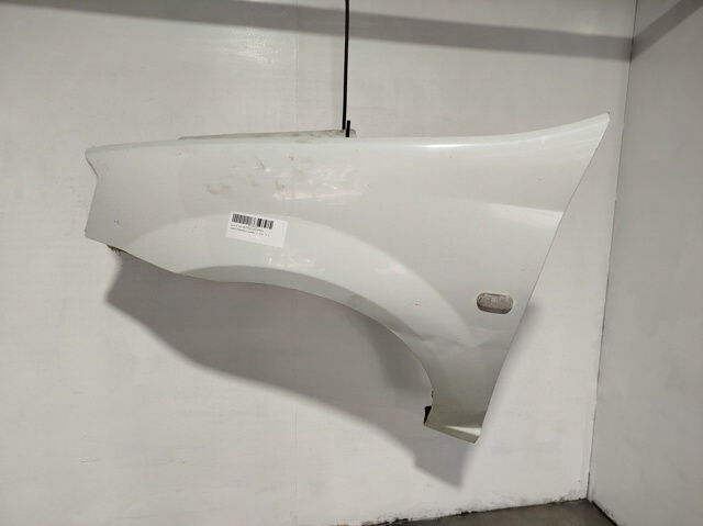 Błotnik przedni lewy 6001549971 RENAULT