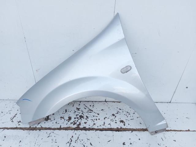 Błotnik przedni lewy 6001549971 RENAULT