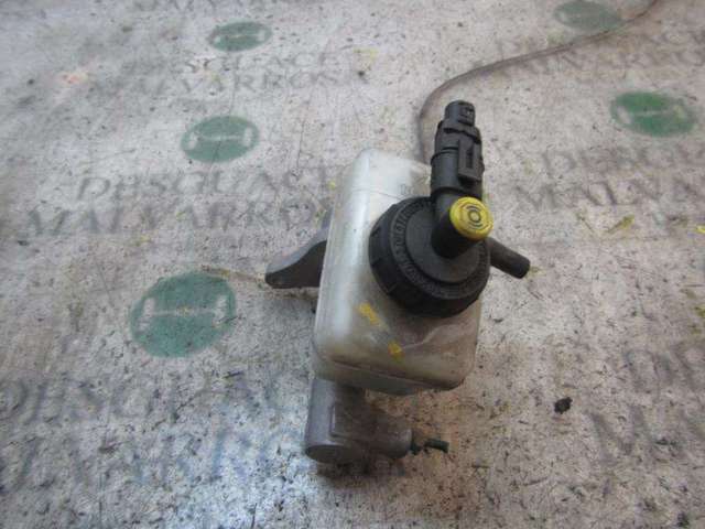 Główny cylinder hamulców 6001551313 RENAULT