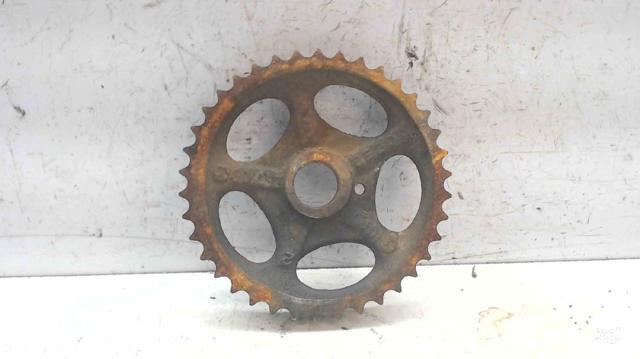 Koło zębatewalcowe wałka rozrządu silnika Mercedes E S124