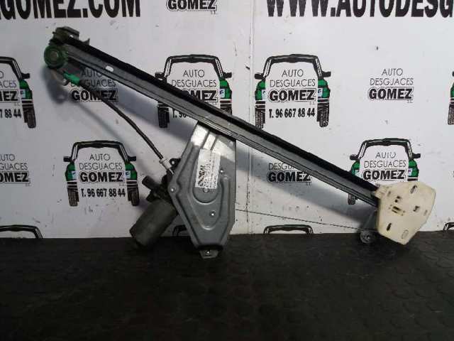 Mechanizm podnoszenia szyby drzwi przednich prawych 6025300976 RENAULT