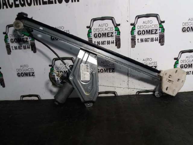 Mechanizm podnoszenia szyby drzwi przednich prawych 6025300976 RENAULT