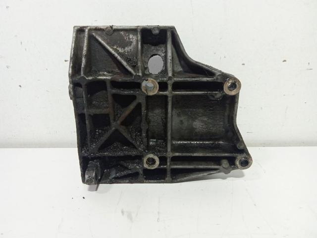 Wspornik alternatora Mercedes Sprinter 904