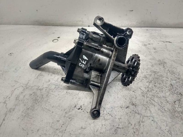 Pompa oleju 6061810801 MERCEDES