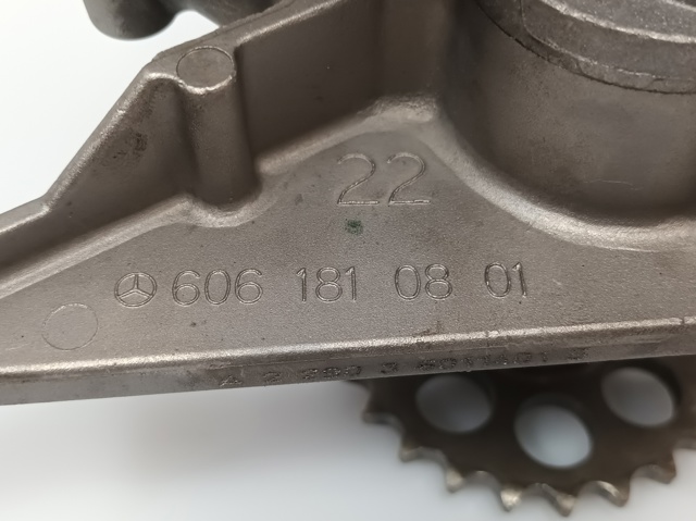 Pompa oleju 6061810801 MERCEDES