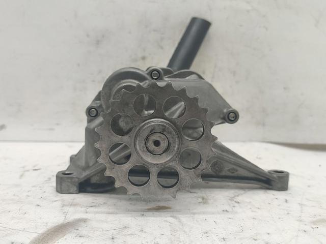 Pompa oleju 6061810801 MERCEDES