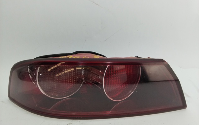 Lampa zespolona tylna lewa zewnętrzna 60691365 FIAT