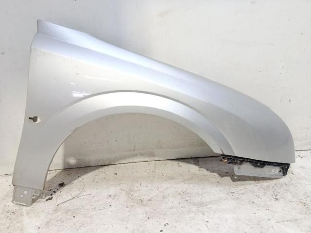 Błotnik przedni prawy 6102338 OPEL