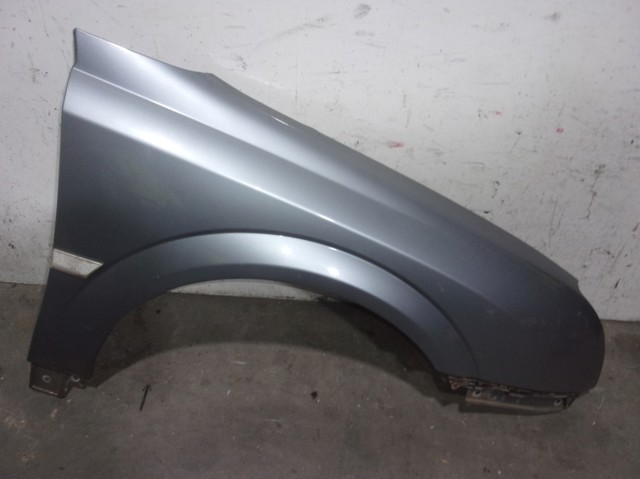 Błotnik przedni prawy 6102338 OPEL