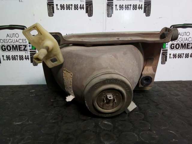 Reflektor prawy Ford Escort 3 GAA, AWA, ABFT, AVA