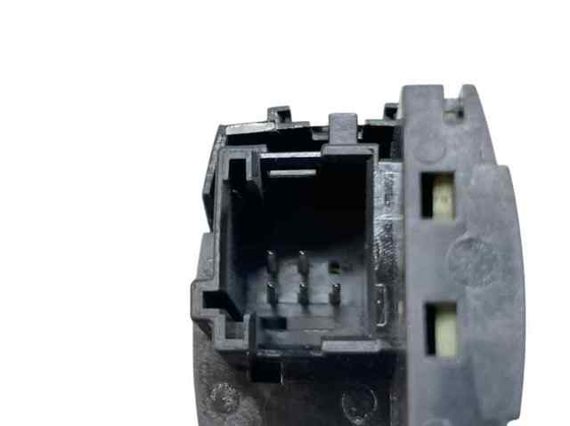 Przycisk włączania światła awaryjnego BMW X5 F15, F85