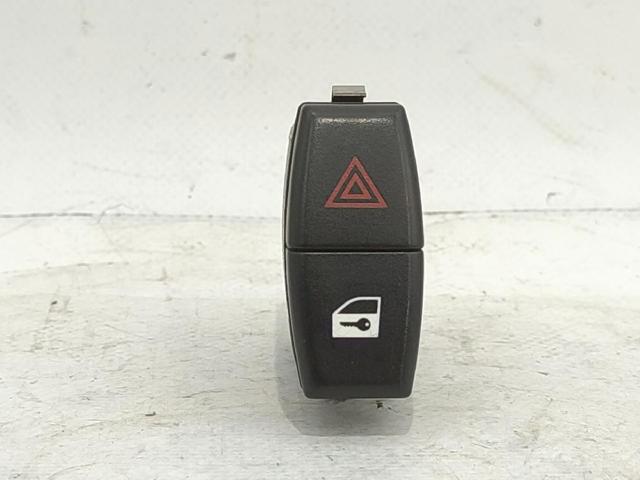 Przycisk włączania światła awaryjnego 61316919506 BMW