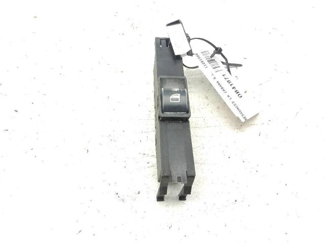Włącznik przyciskowy podnośnika szyby przedni lewy 61318381511 BMW