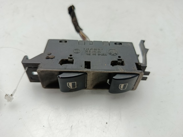 61318381514 BMW