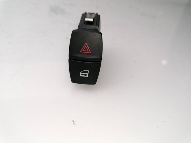 Włącznik świateł awaryjnych BMW 2