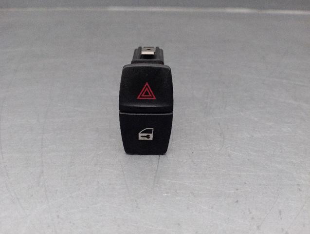 Włącznik świateł awaryjnych BMW 2