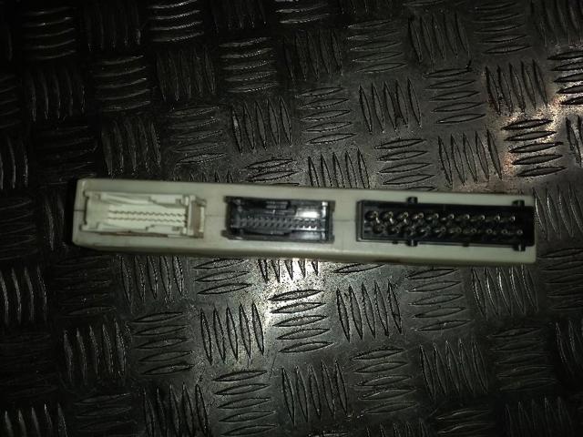 Blok komfortu BMW 7 E38