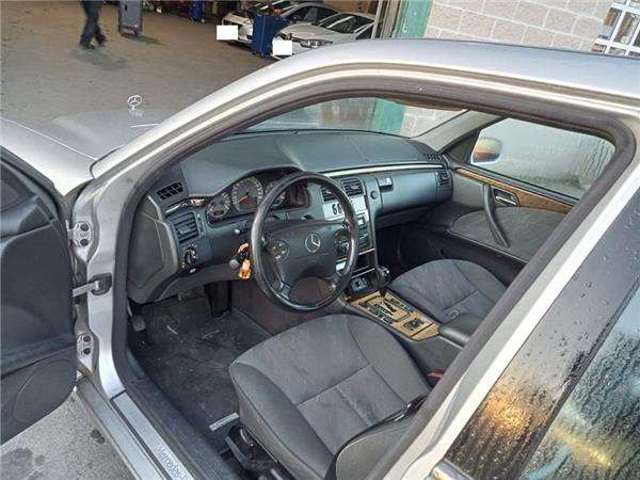 Silnik w komplecie 613961 MERCEDES