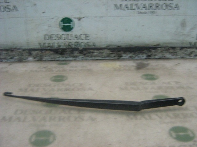 Ramię wycieraczki szyby przedniej 61617007128 BMW