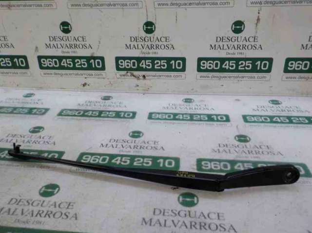 Ramię wycieraczki szyby przedniej 61617203156 BMW