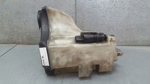 Zbiorniczek spryskiwacza szyb 61667007970 BMW