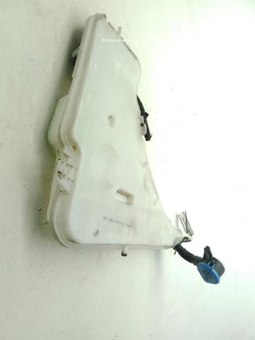 Zbiorniczek spryskiwacza szyb 61667241672 BMW
