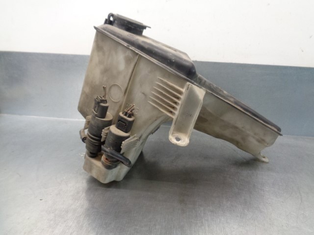 Zbiorniczek spryskiwacza szyb 61678252738 BMW