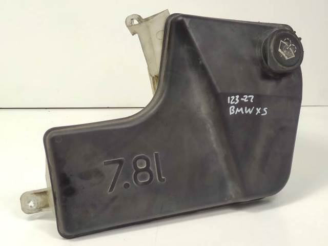 Zbiorniczek spryskiwacza szyb 61678252738 BMW