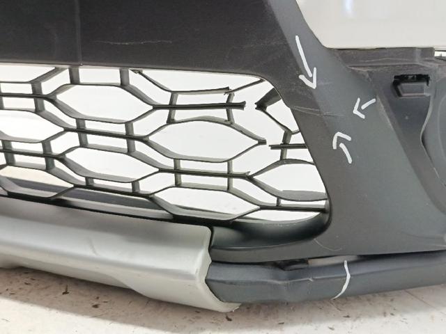 Zderzak przedni Renault SANDERO