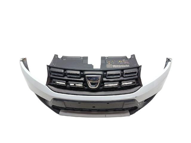 Zderzak przedni Renault SANDERO