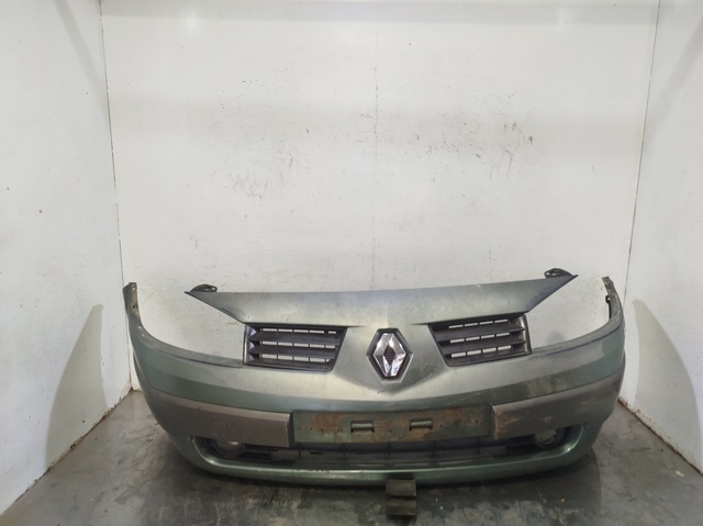 Zderzak przedni 620226236R RENAULT