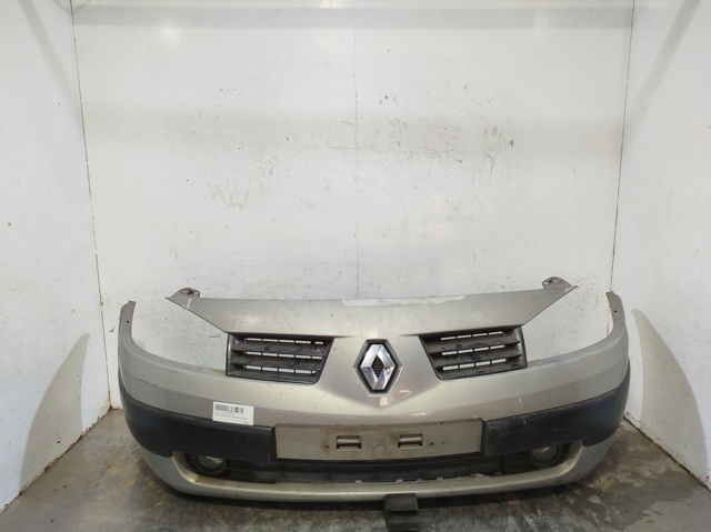 Zderzak przedni 620226236R RENAULT