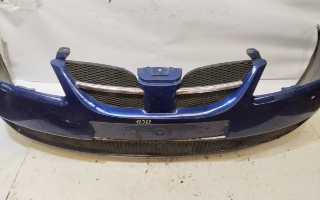 Zderzak przedni do Nissan Almera N16