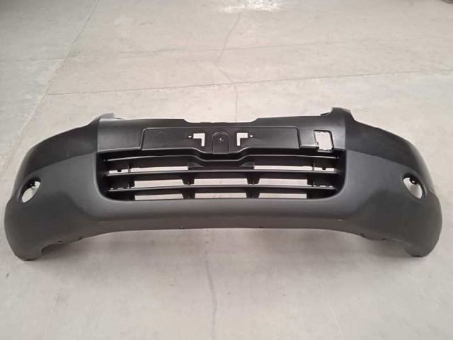 Zderzak przedni 62022JD00H NISSAN