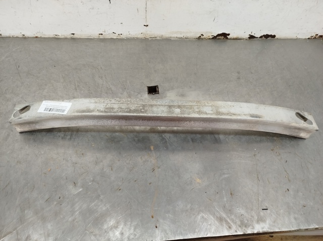 Wzmocnienie zderzaka przedniego 62030AU300 NISSAN