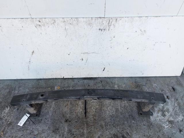 Wzmocnienie zderzaka przedniego 62030JD000 NISSAN
