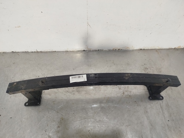 Wzmocnienie zderzaka przedniego 62030JD000 NISSAN