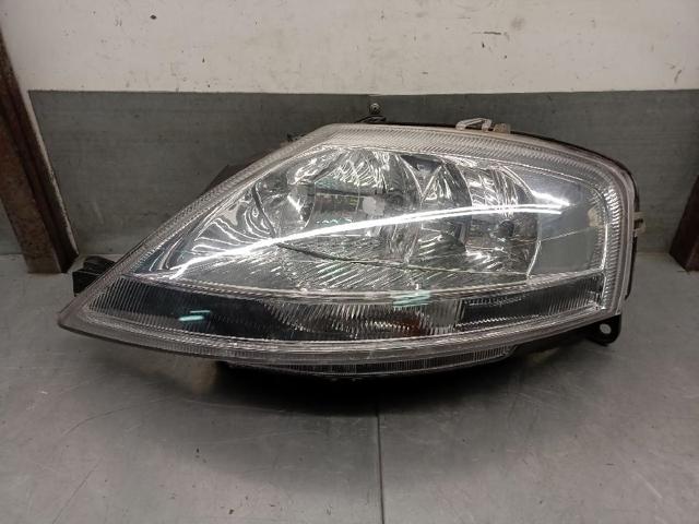 Reflektor lewy 6204Z6 PEUGEOT