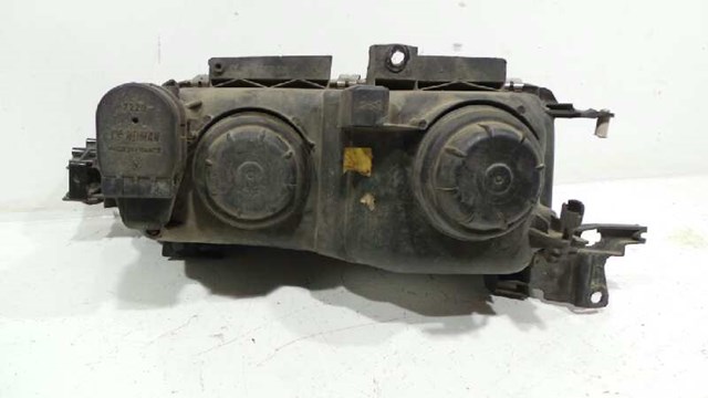 Reflektor prawy Peugeot 605 6B