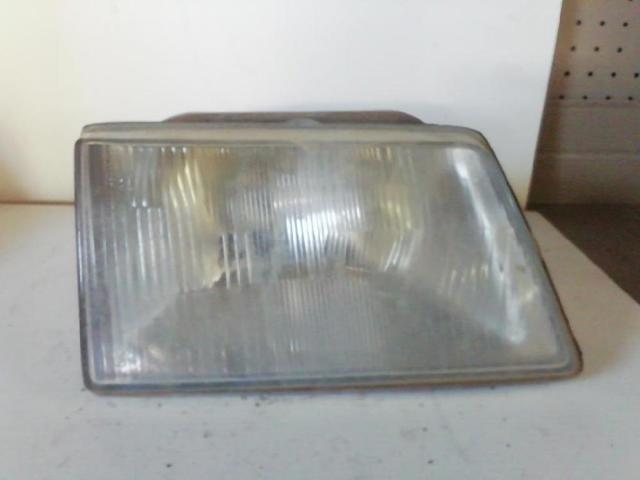 Reflektor prawy do Peugeot 205 741A, C