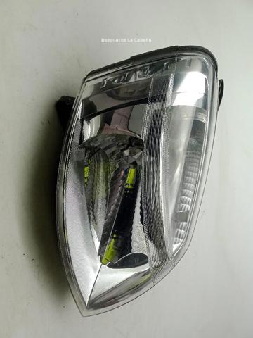Reflektor prawy 6205AW PEUGEOT