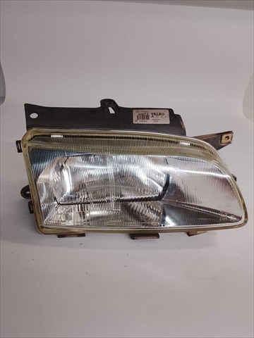 Reflektor prawy 6205P6 PEUGEOT