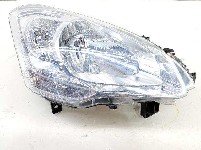 Reflektor prawy 6206K6 PEUGEOT