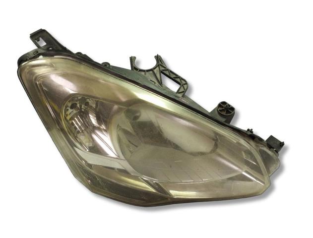 Reflektor prawy 6206K6 PEUGEOT