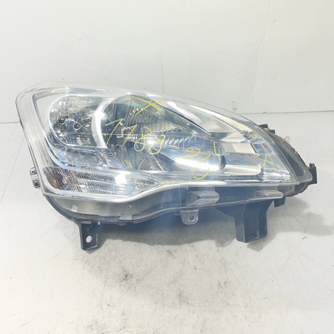 Reflektor prawy 6206K6 PEUGEOT