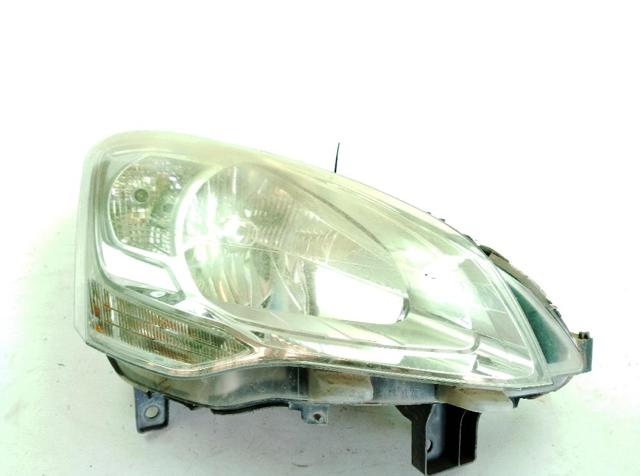 Reflektor prawy 6206K6 PEUGEOT
