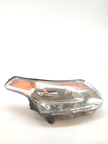 Reflektor prawy 6206N5 PEUGEOT