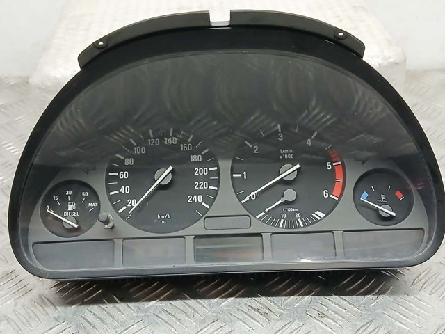 Deska rozdzielcza 62118381198 BMW