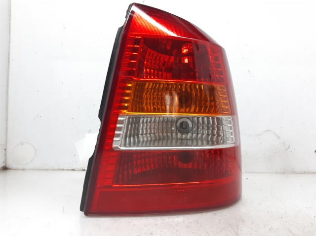 Lampa zespolona tylna prawa 62225 OPEL